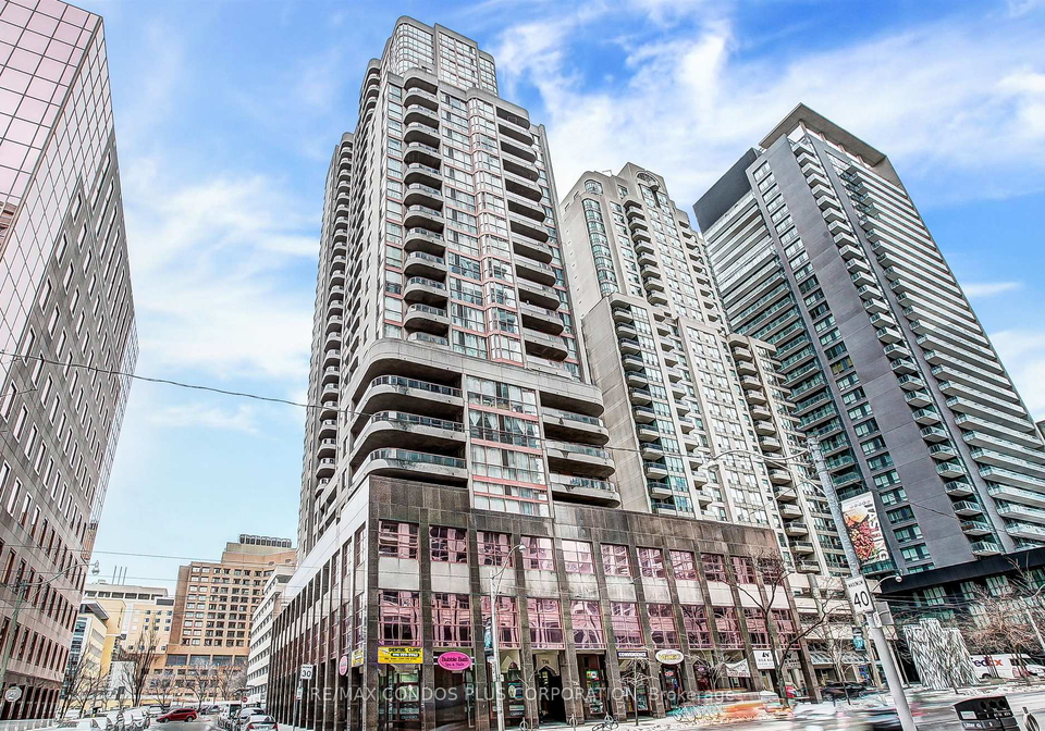 736-bay-street-toronto-ontario-c13444404