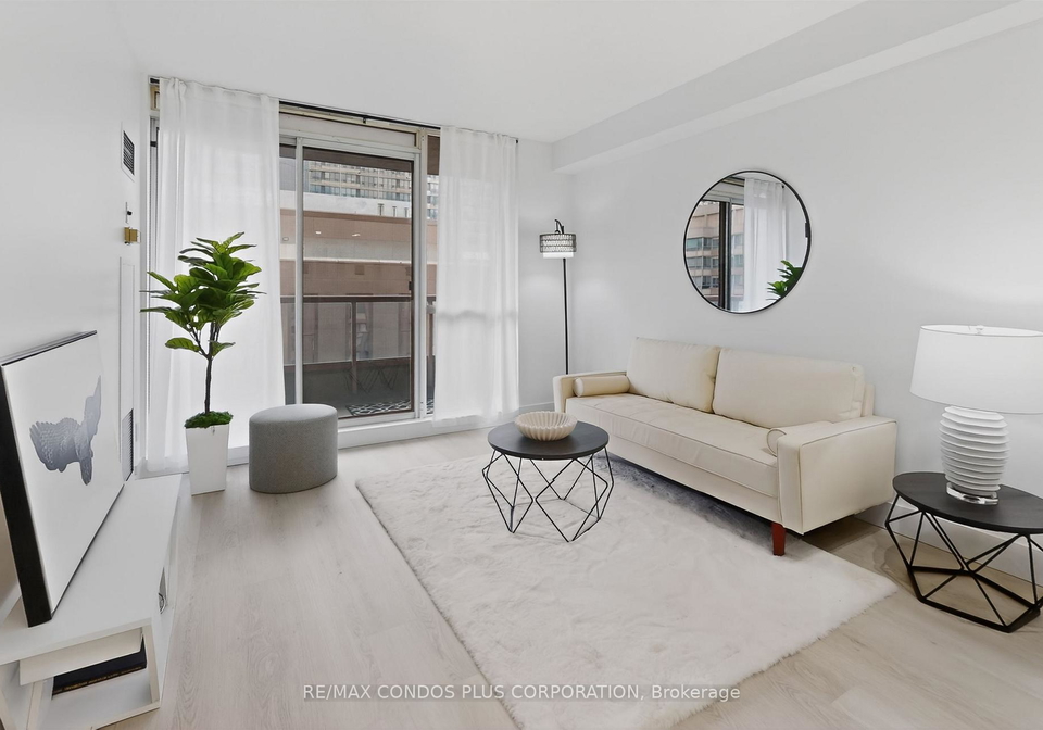 736-bay-street-toronto-ontario-c13444404