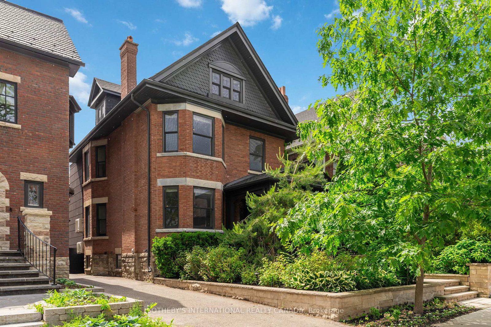 330-palmerston-boulevard-toronto-ontario-c13444418