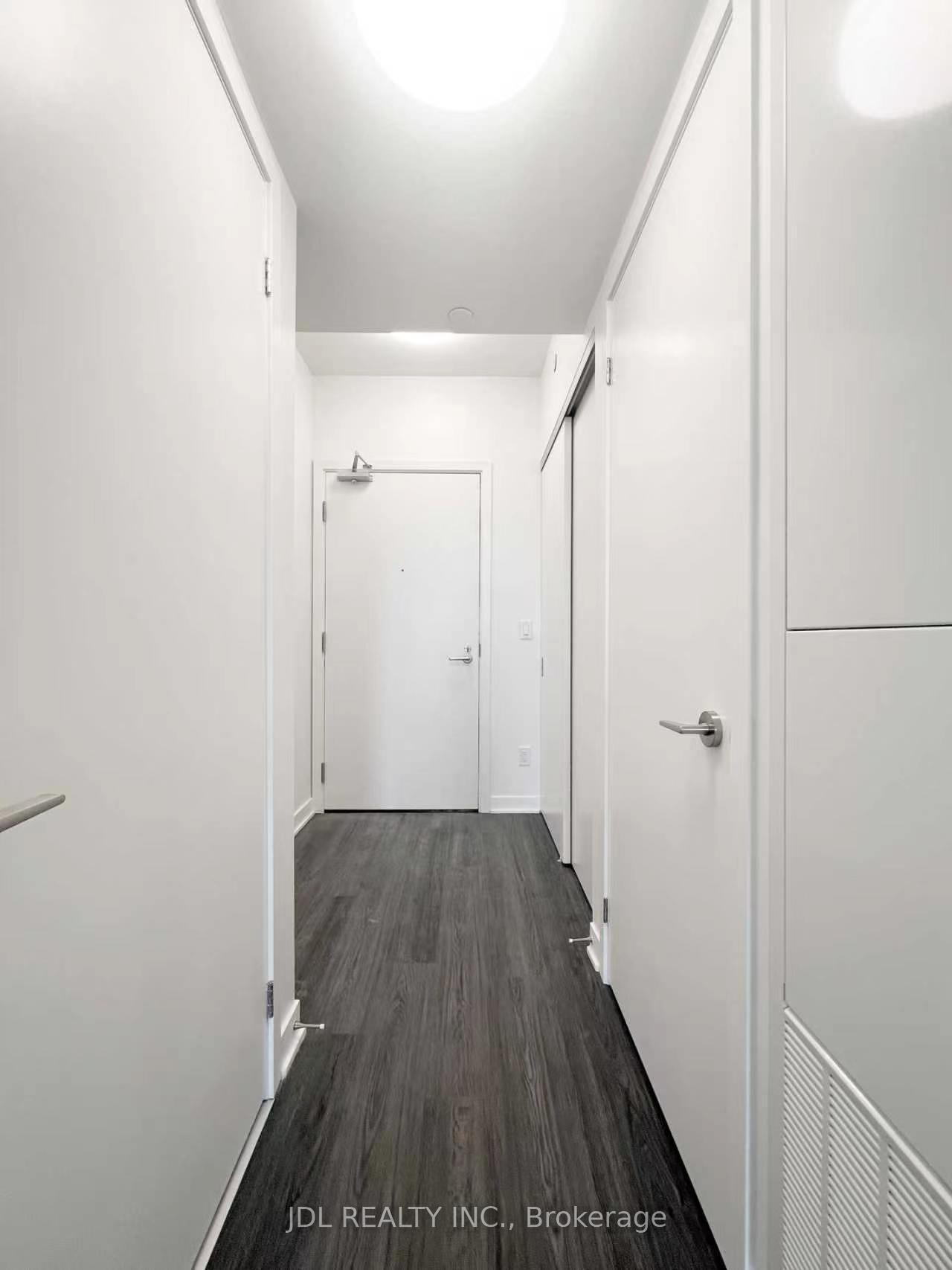 185-alberta-avenue-w-toronto-ontario-c13444590