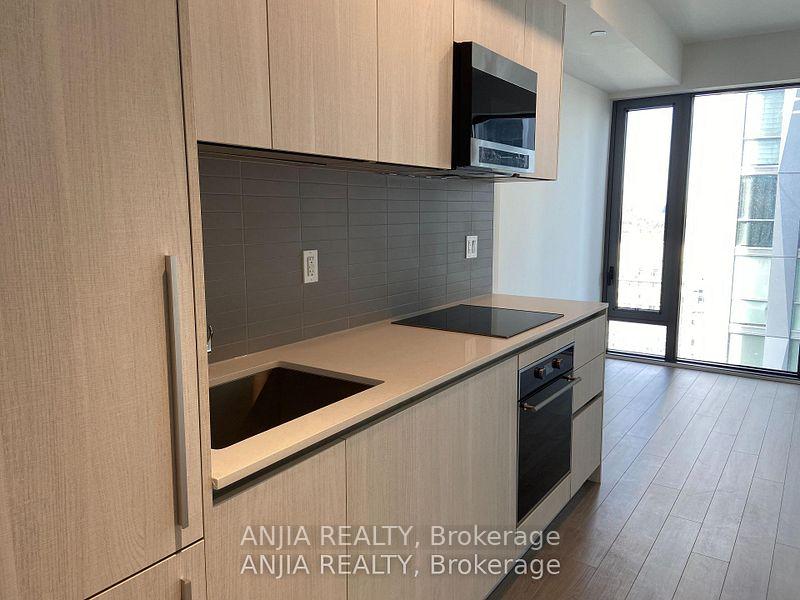 8-cumberland-street-toronto-ontario-c13444666