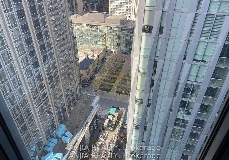 8-cumberland-street-toronto-ontario-c13444666