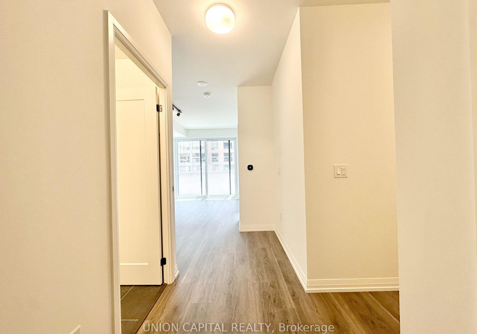280-dundas-street-w-toronto-ontario-c13444704