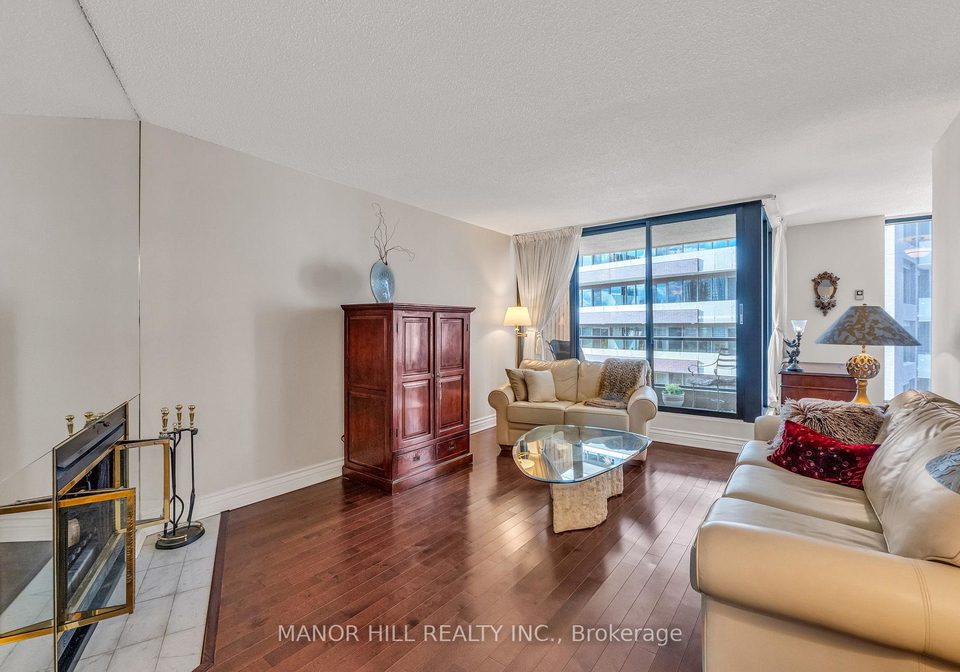 1331-bay-street-toronto-ontario-c13444920
