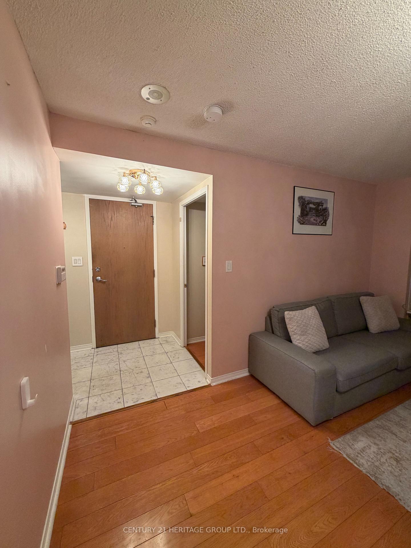 233-beecroft-road-toronto-ontario-c13444926