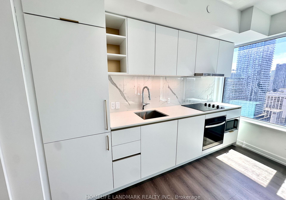 8-wellesley-street-w-toronto-ontario-c13445072