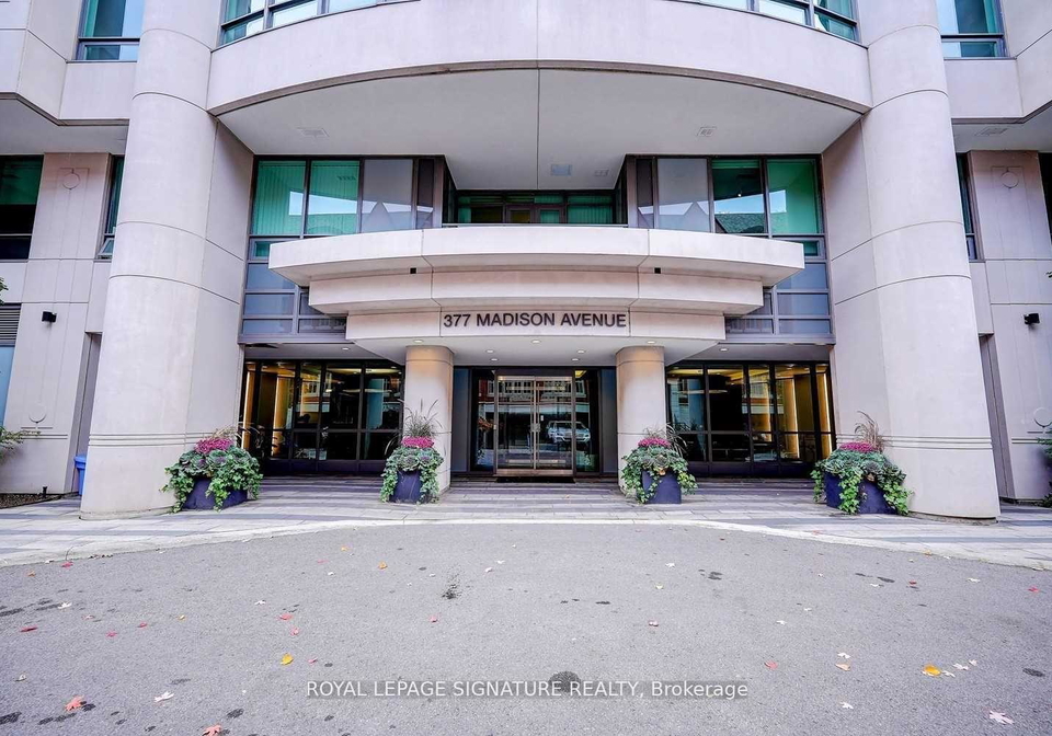 377-madison-avenue-toronto-ontario-c13445122