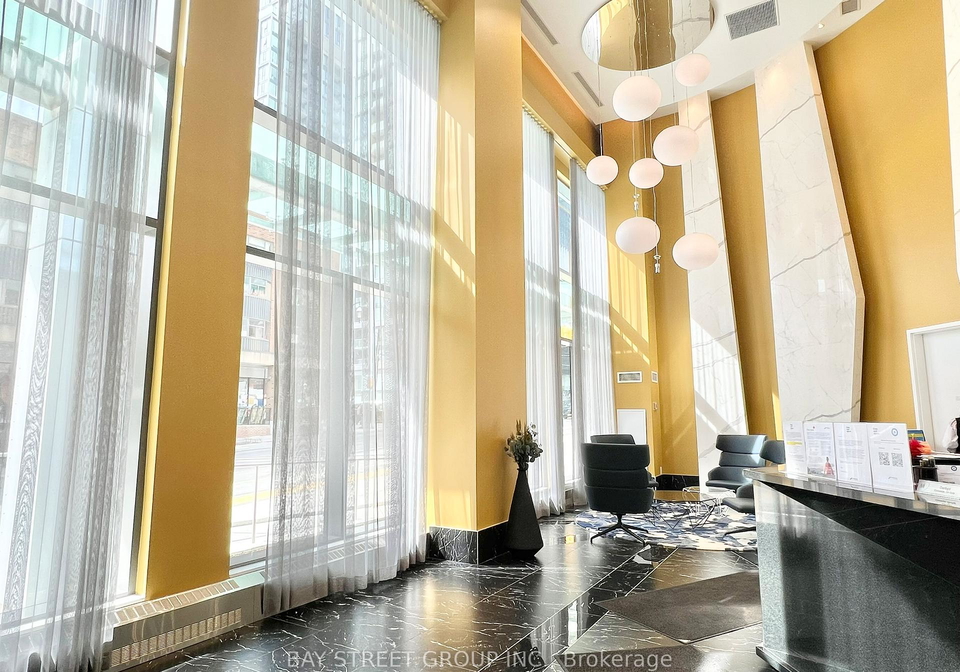 135-lower-sherbourne-street-toronto-ontario-c13445382