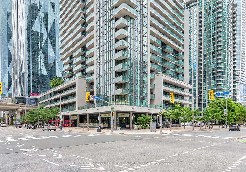 18-harbour-street-toronto-ontario-c13445494