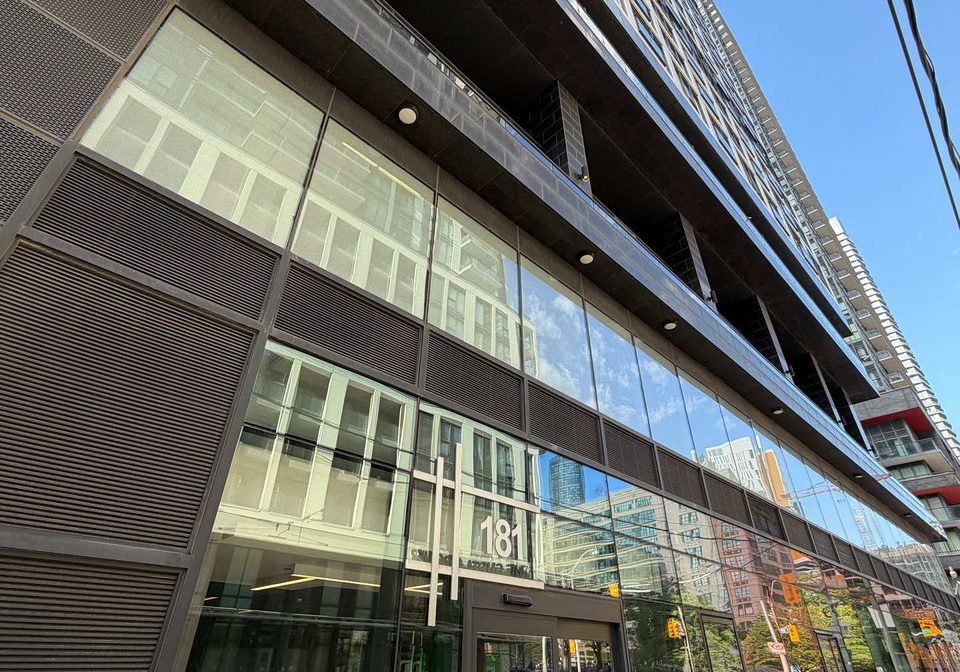 181-dundas-street-e-toronto-ontario-c13445538