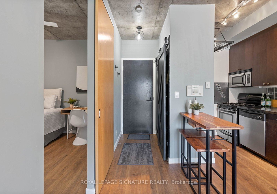 1-shaw-street-toronto-ontario-c13445580