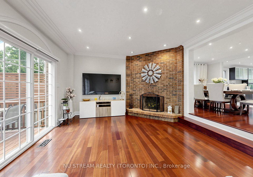 31-bowood-avenue-toronto-ontario-c13445640