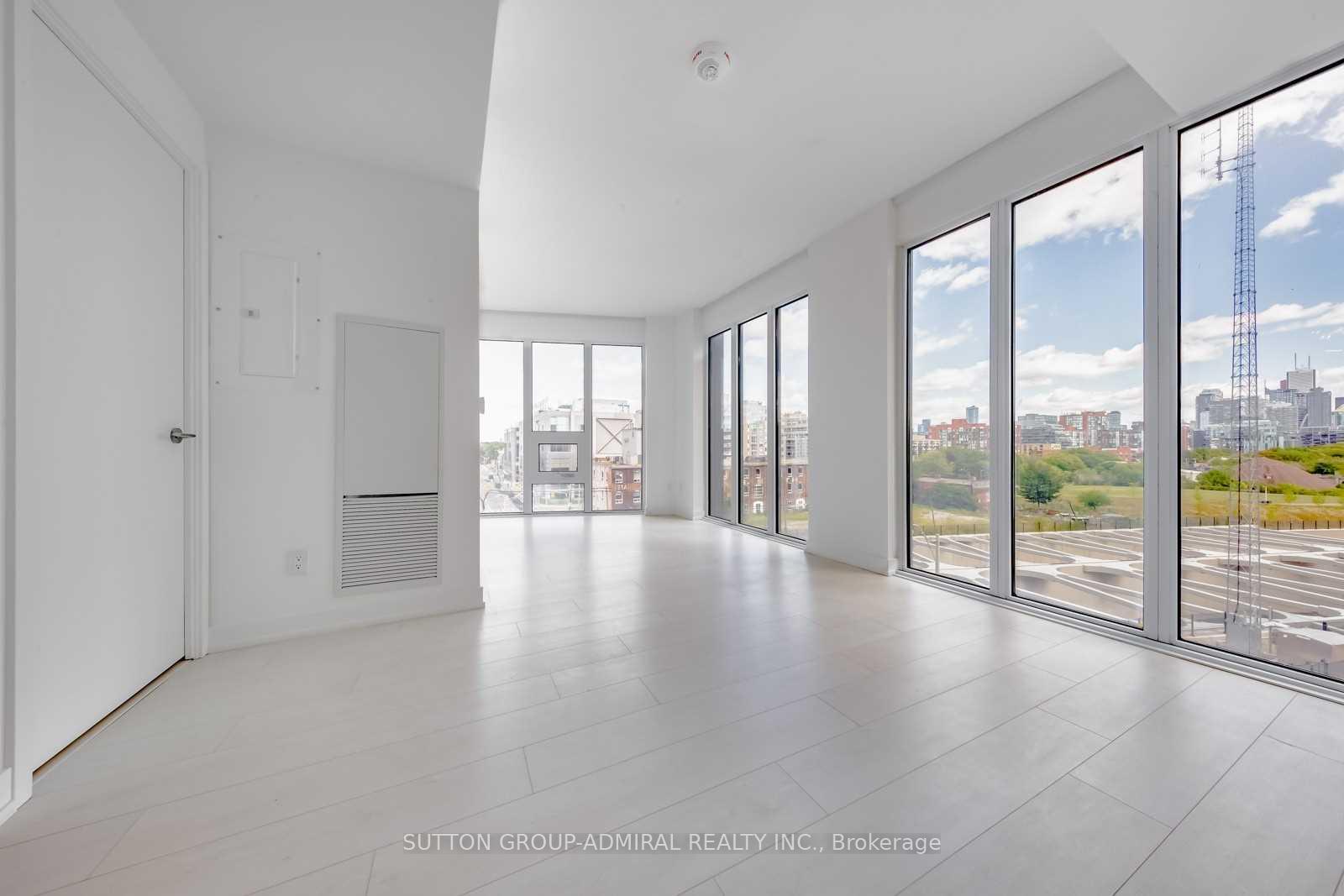 19-western-battery-road-toronto-ontario-c13445798