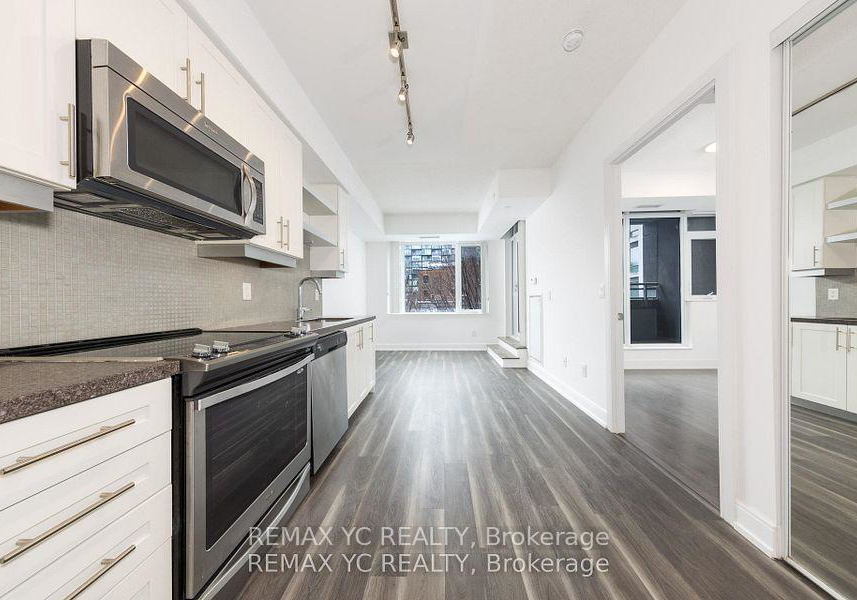 525-adelaide-street-w-toronto-ontario-c13445822