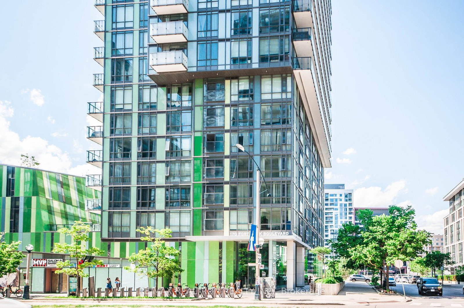 170-fort-york-boulevard-toronto-ontario-c13445846