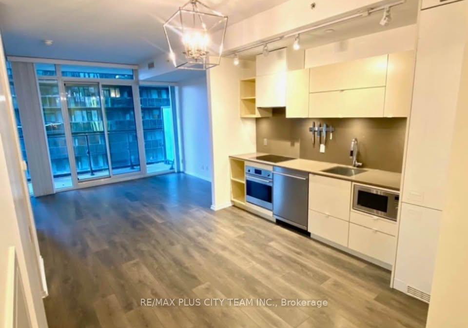 125-peter-street-toronto-ontario-c13445968