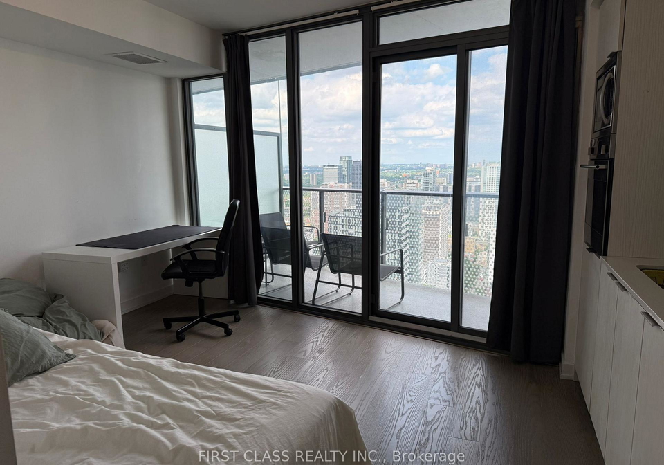 11-wellesley-street-w-toronto-ontario-c13445992