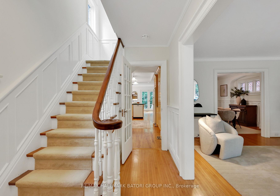 152-hillhurst-boulevard-toronto-ontario-c13446126