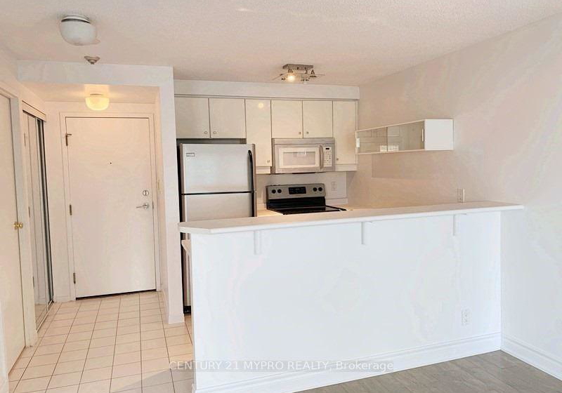 10-yonge-street-toronto-ontario-c13446238