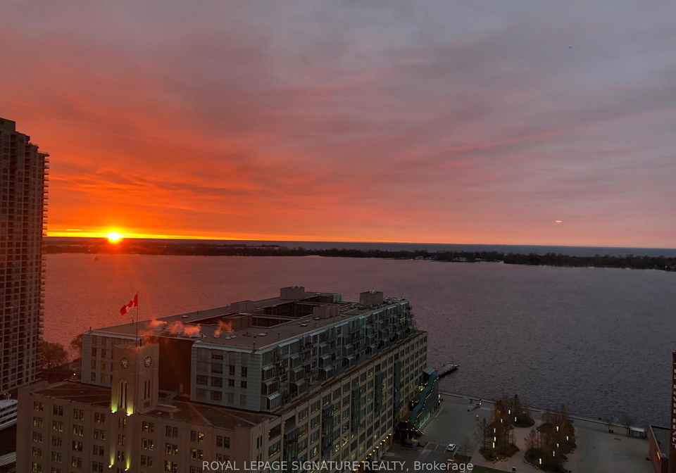 218-queens-quay-toronto-ontario-c13446320