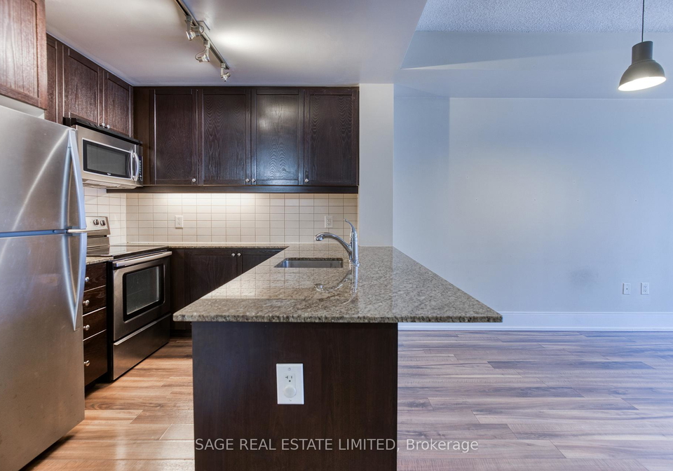 560-front-street-w-toronto-ontario-c13446338