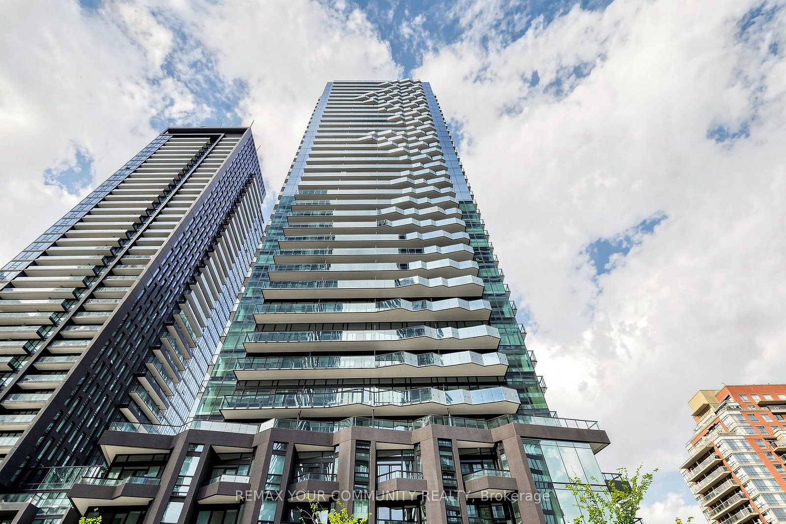 110-broadway-avenue-e-toronto-ontario-c13446488