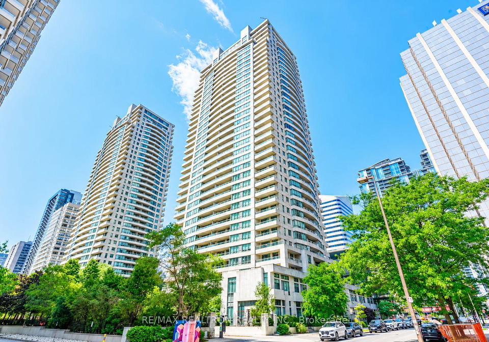 23-hollywood-avenue-north-york-ontario-c13446540