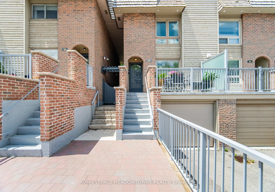 16-dutch-myrtle-way-north-york-ontario-c13446628