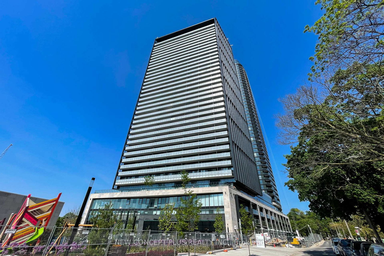 585-bloor-street-e-toronto-ontario-c13446634