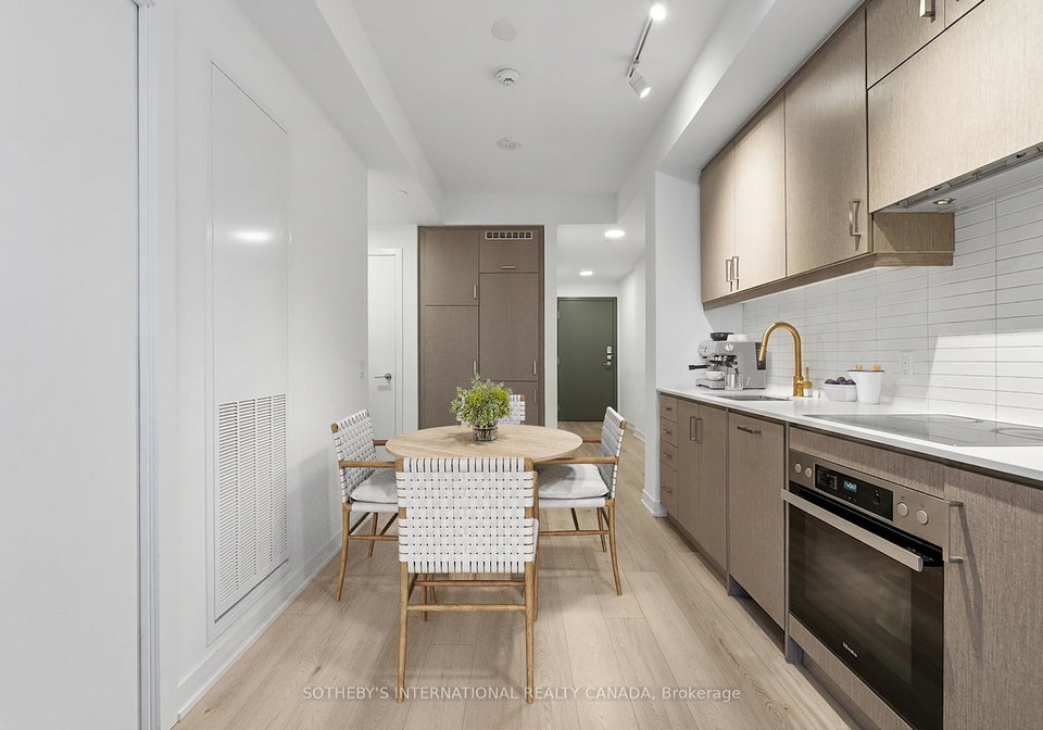 9-tecumseth-street-toronto-ontario-c13446792