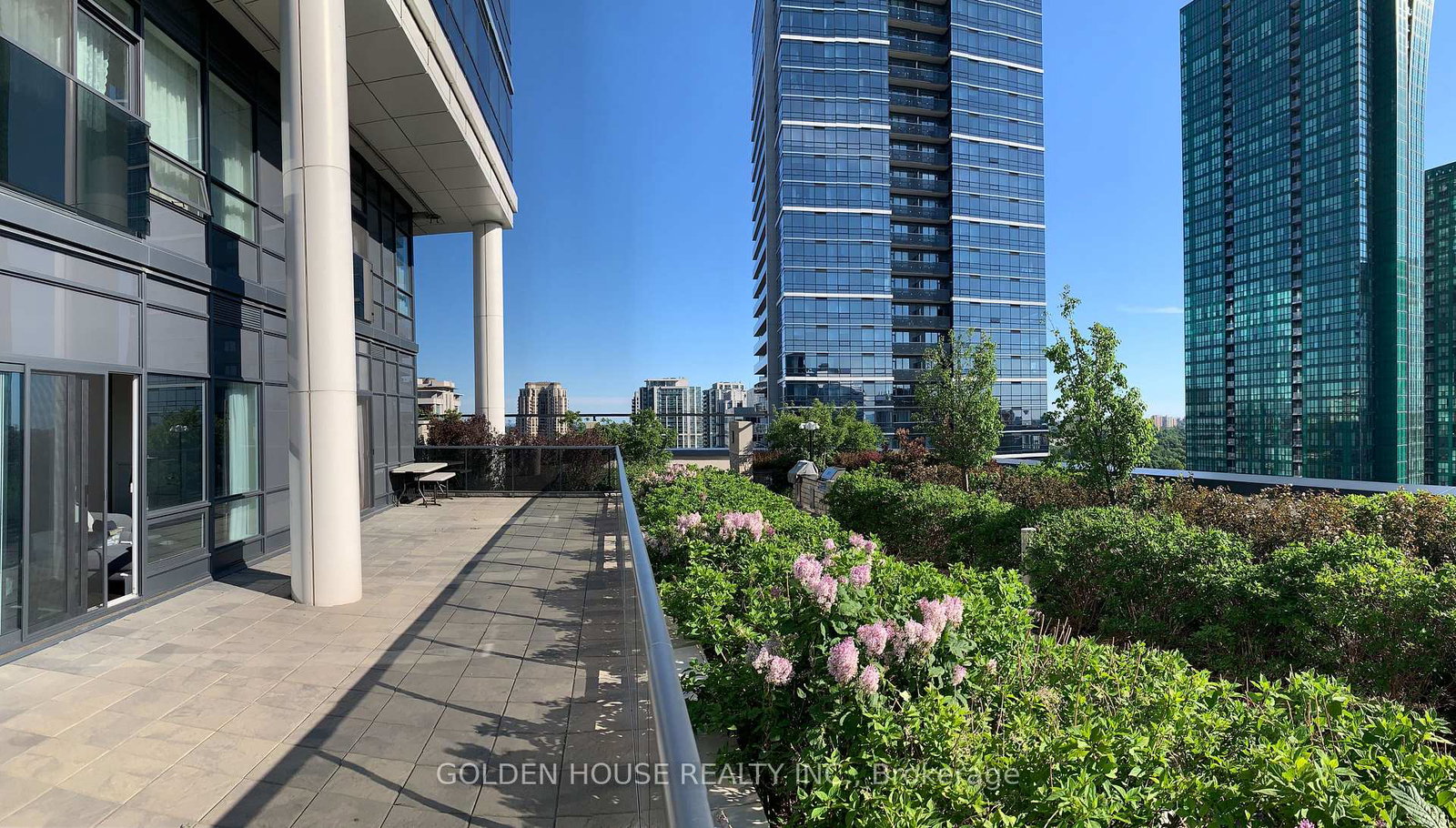 5-sheppard-avenue-e-north-york-ontario-c13446932