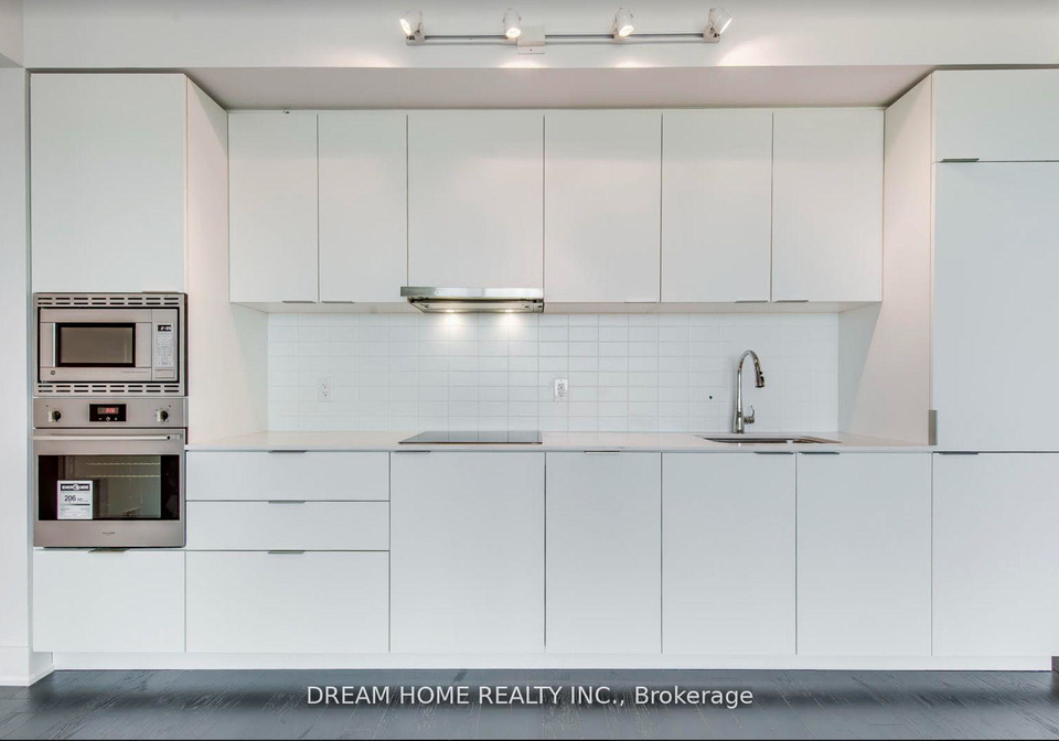 955-bay-street-toronto-ontario-c13447036