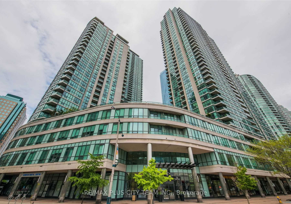 16-yonge-street-toronto-ontario-c13447336