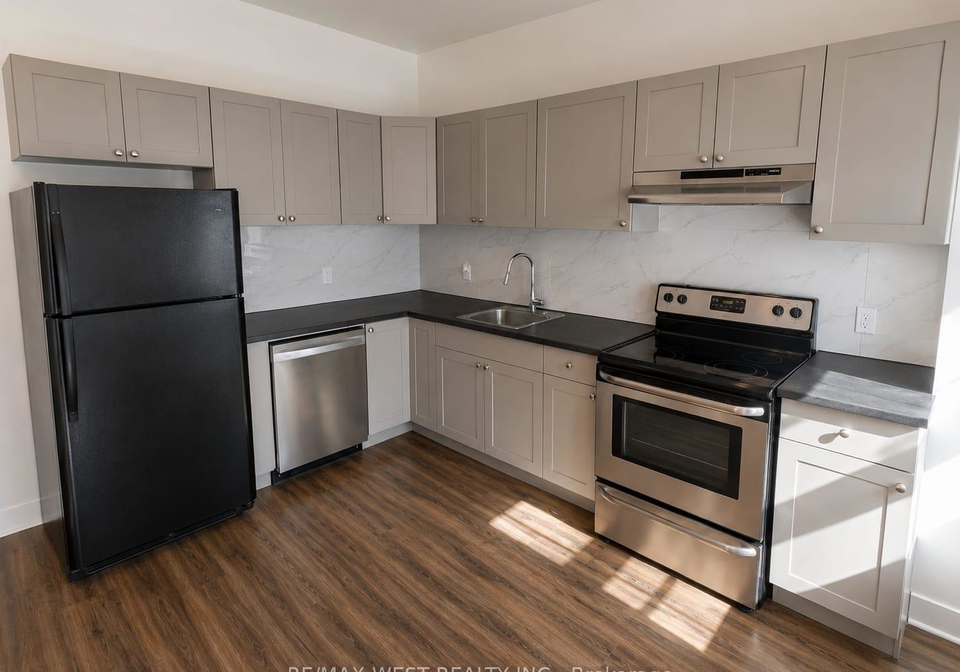 2089-dufferin-street-toronto-ontario-c13447422