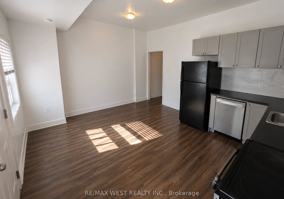 2089-dufferin-street-toronto-ontario-c13447422