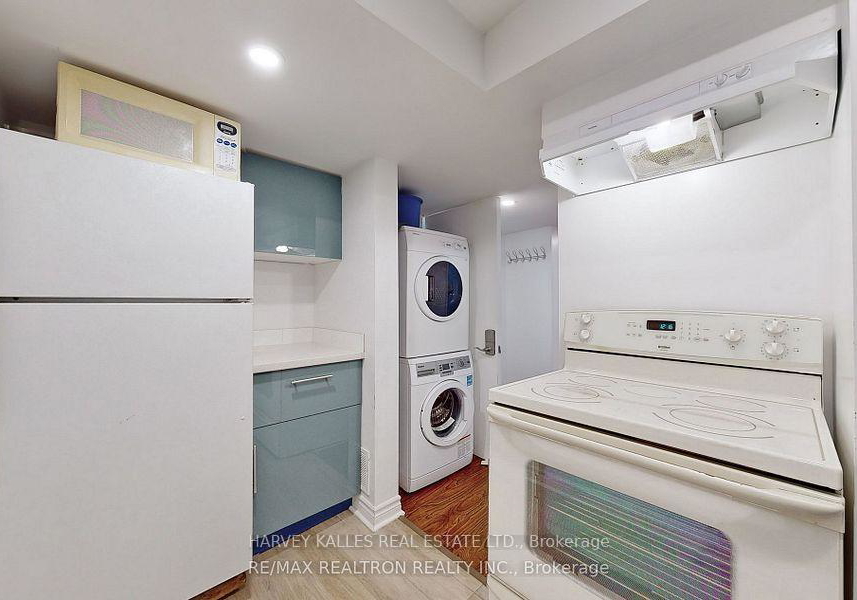 142-combe-avenue-toronto-ontario-c13447472