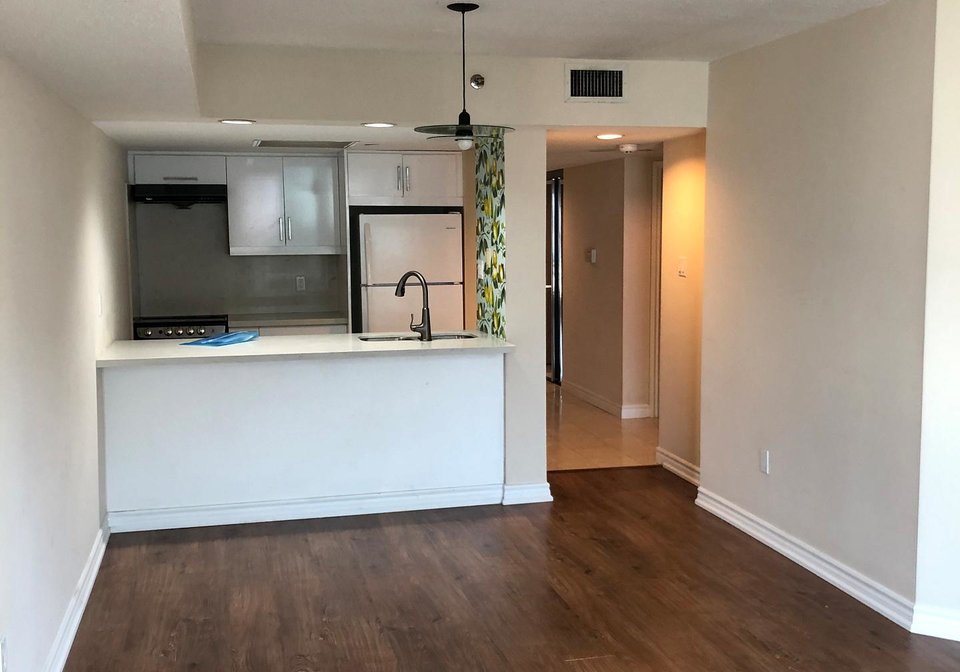 38-elm-street-toronto-ontario-c13447476