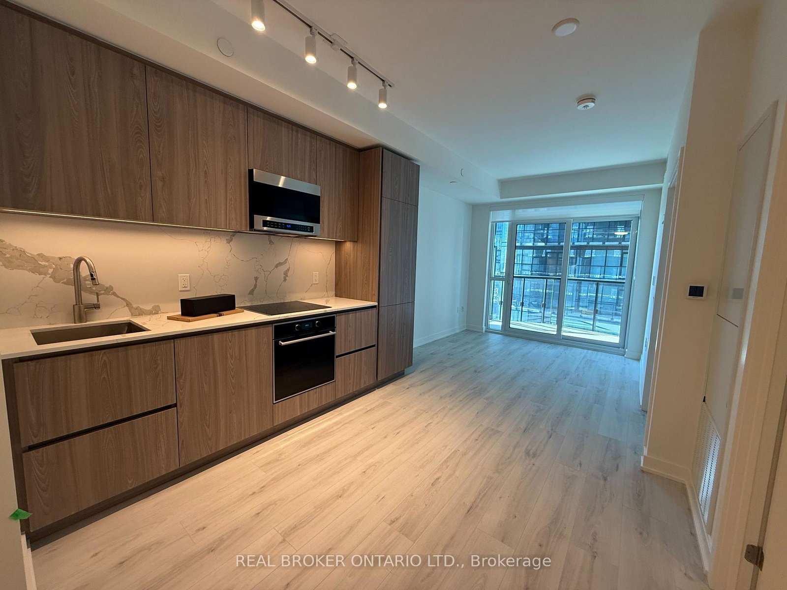 120-broadway-avenue-toronto-ontario-c13447546