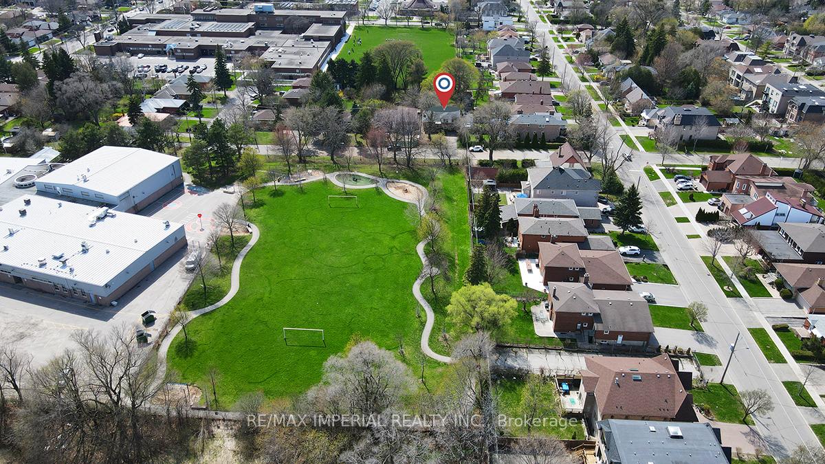 8-fargo-avenue-toronto-ontario-c13447896