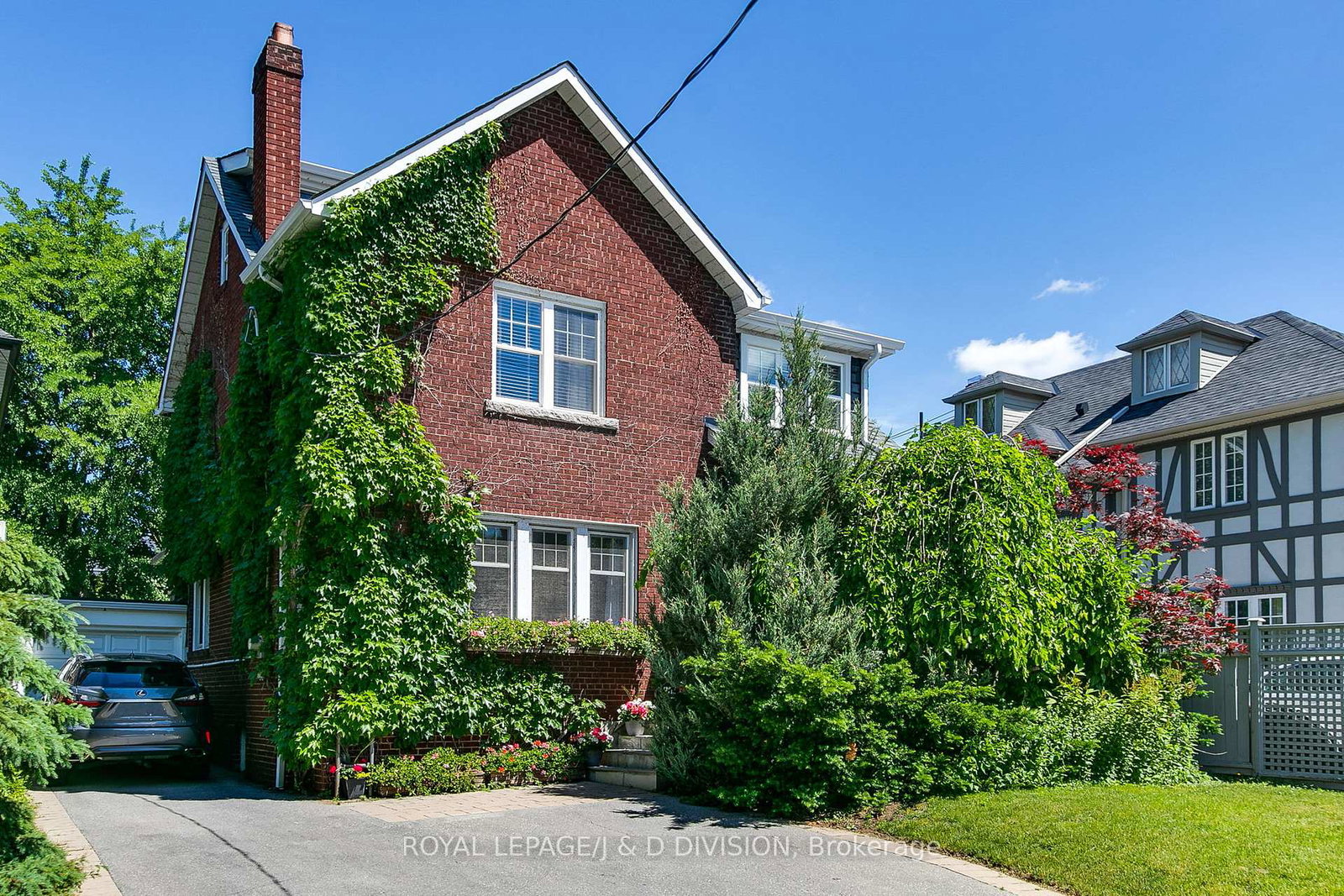 30-chaplin-crescent-toronto-ontario-c13447938