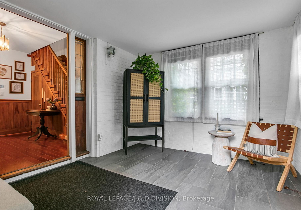 30-chaplin-crescent-toronto-ontario-c13447938