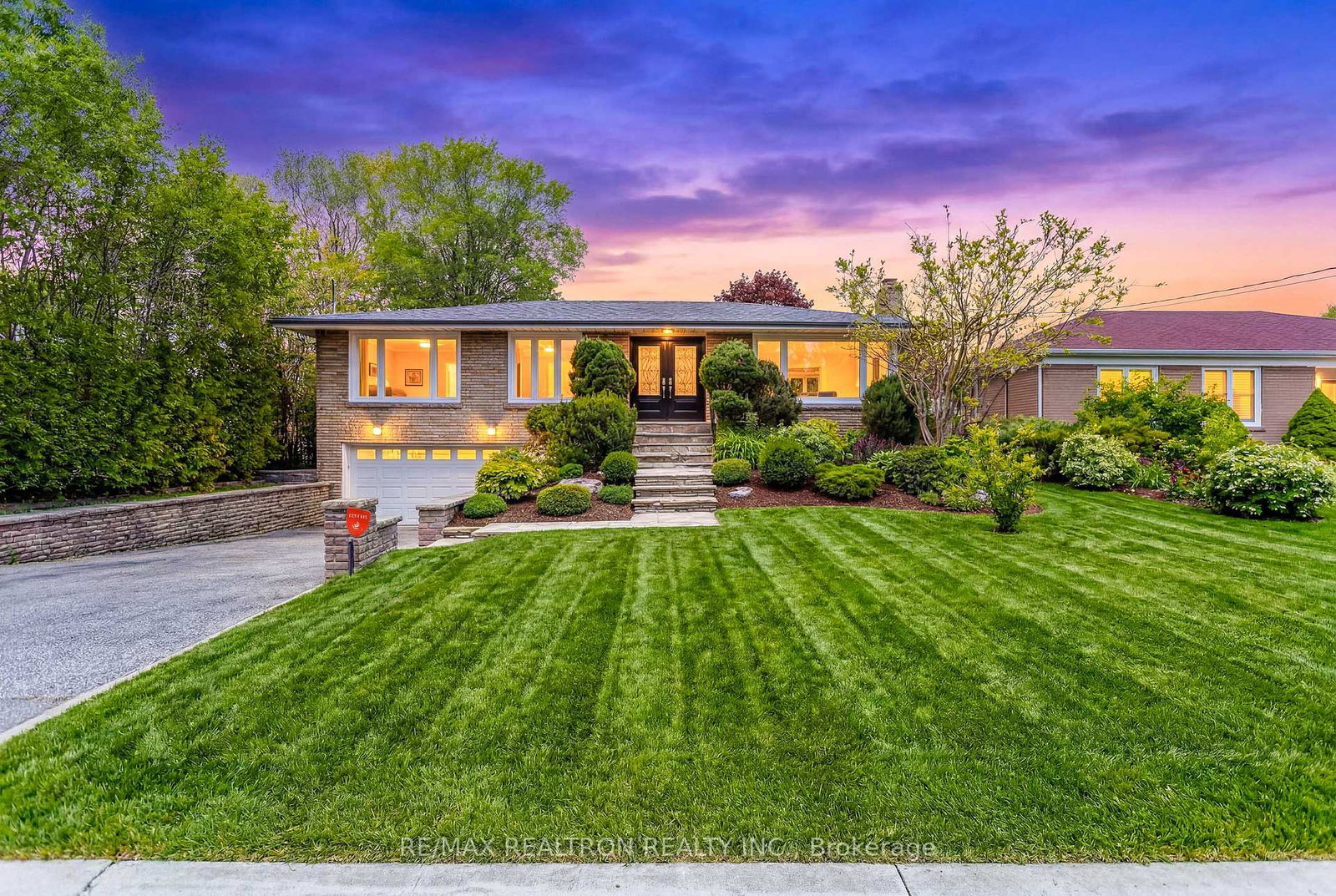 104-waterloo-avenue-toronto-ontario-c13448128