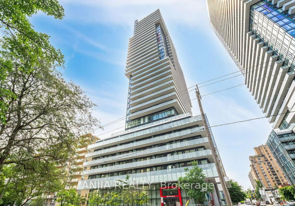 185-roehampton-avenue-toronto-ontario-c13448352