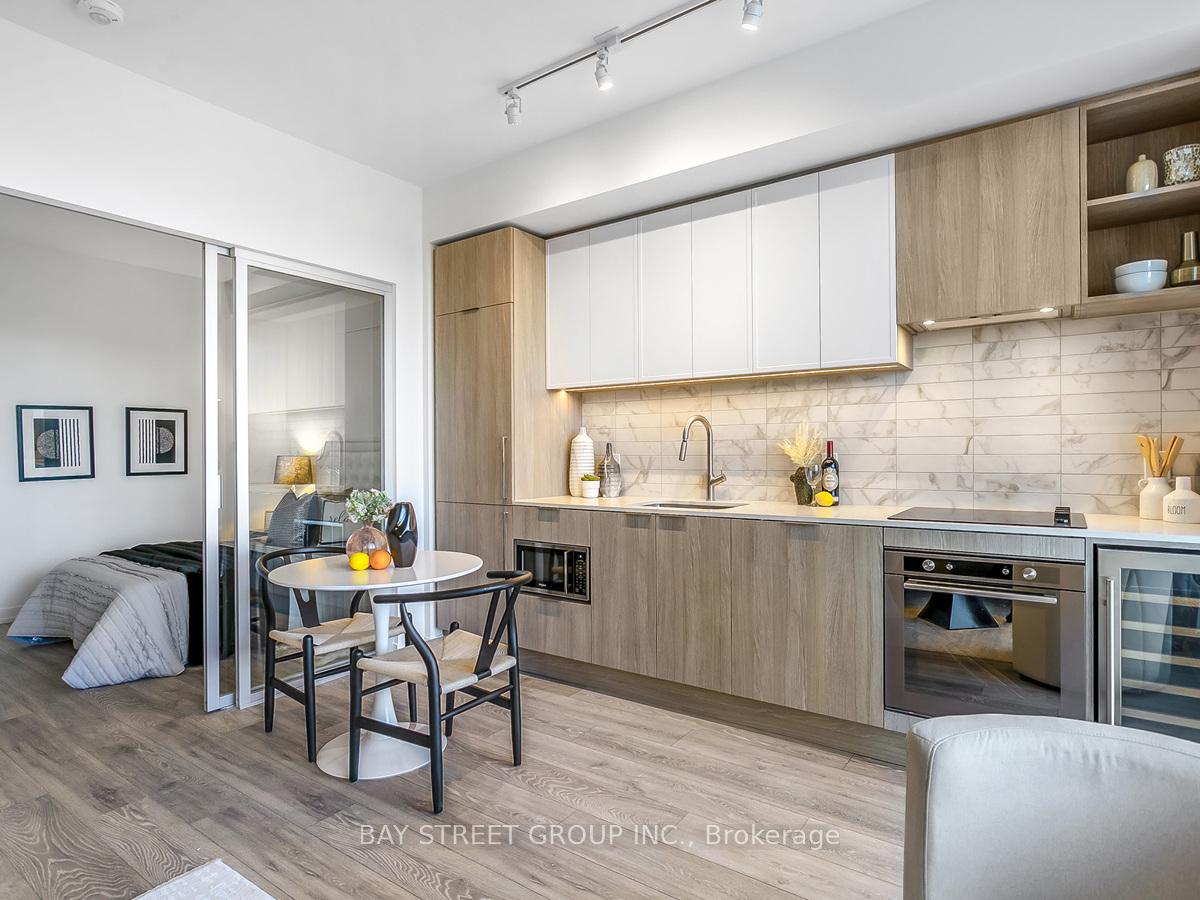 2020-bathurst-street-toronto-ontario-c13448424
