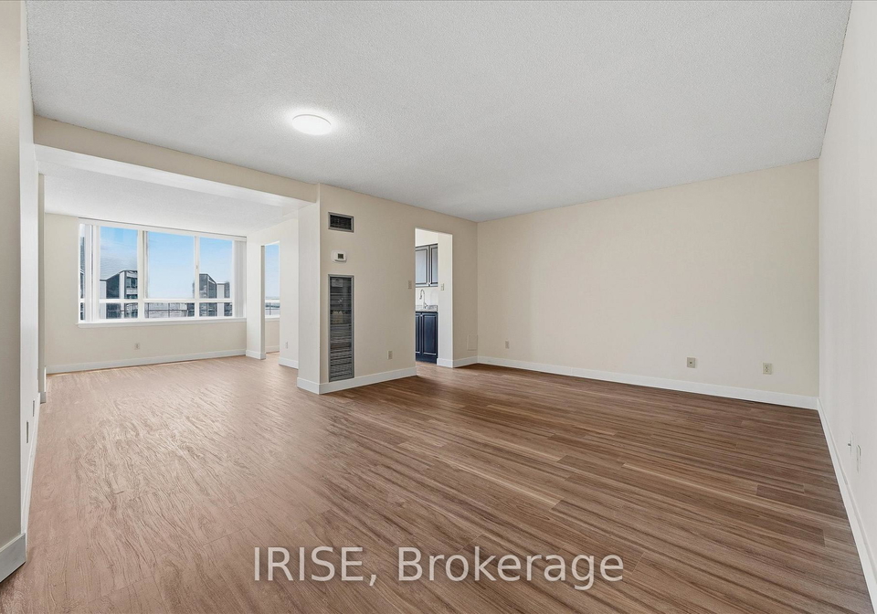 633-bay-street-toronto-ontario-c13448502