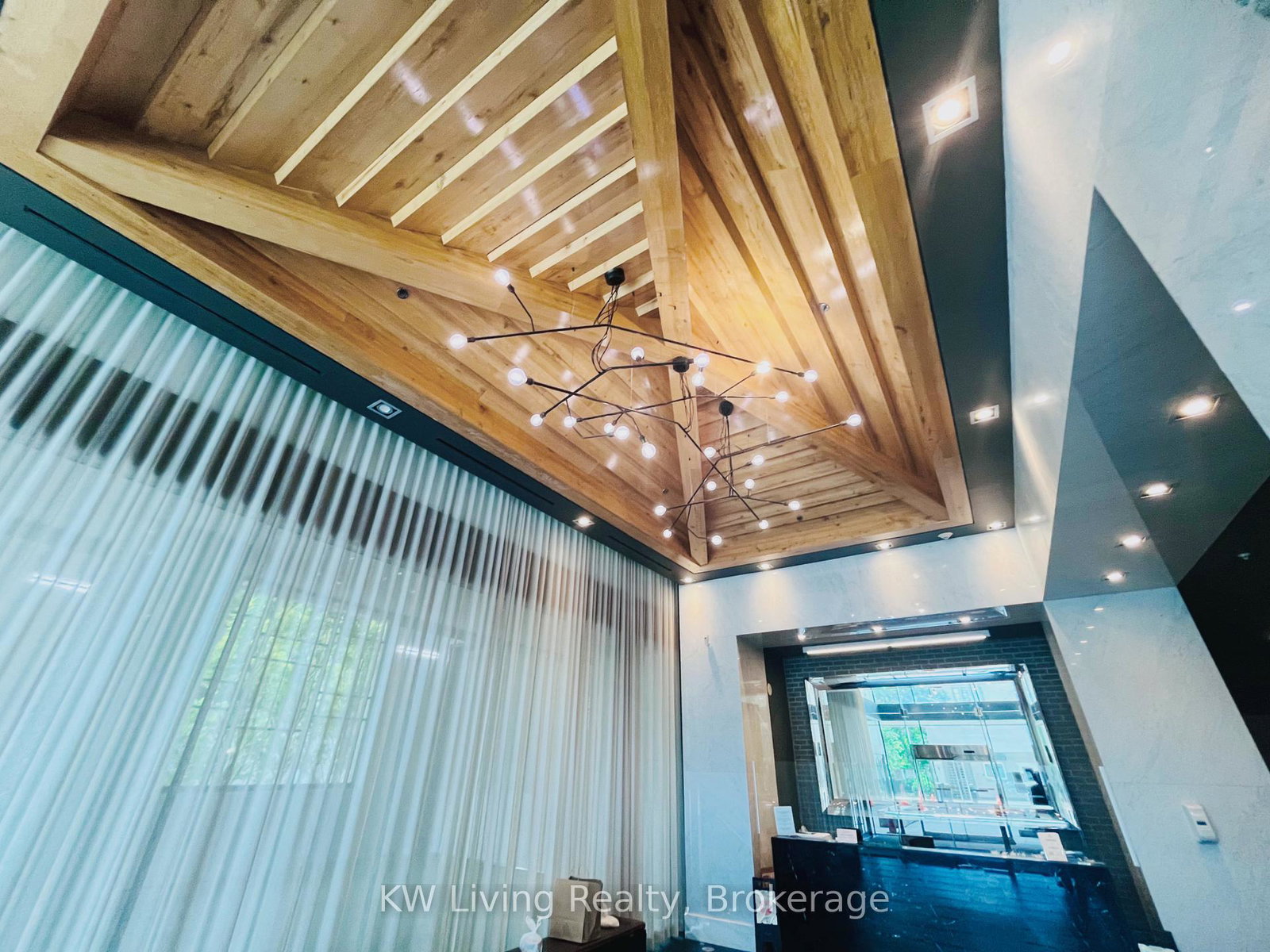 210-simcoe-street-toronto-ontario-c13448688