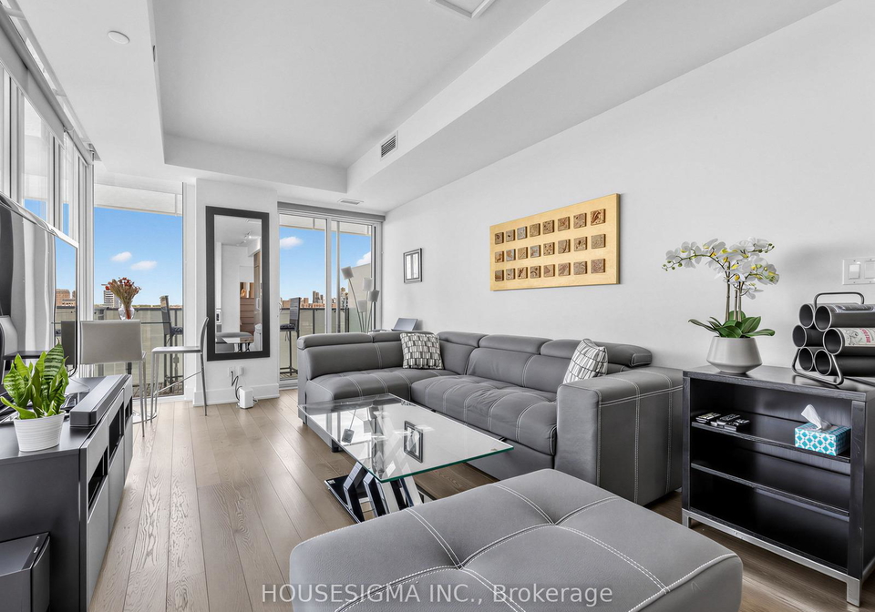 200-bloor-street-w-toronto-ontario-c13448716