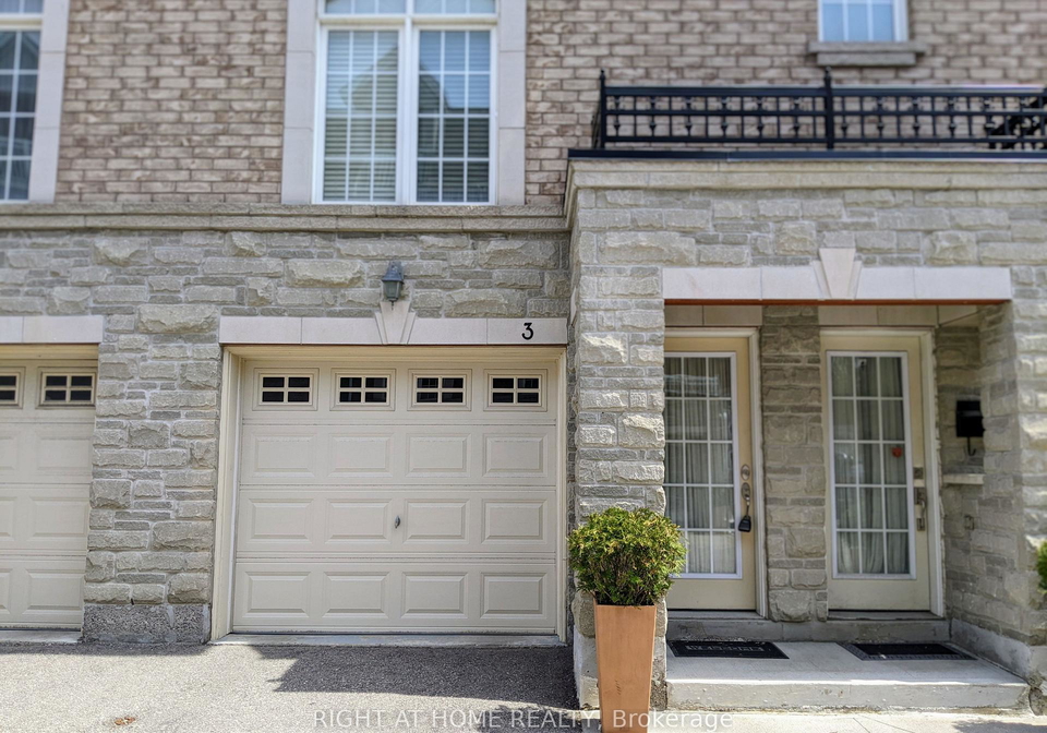 3-hayes-lane-north-york-ontario-c13448844