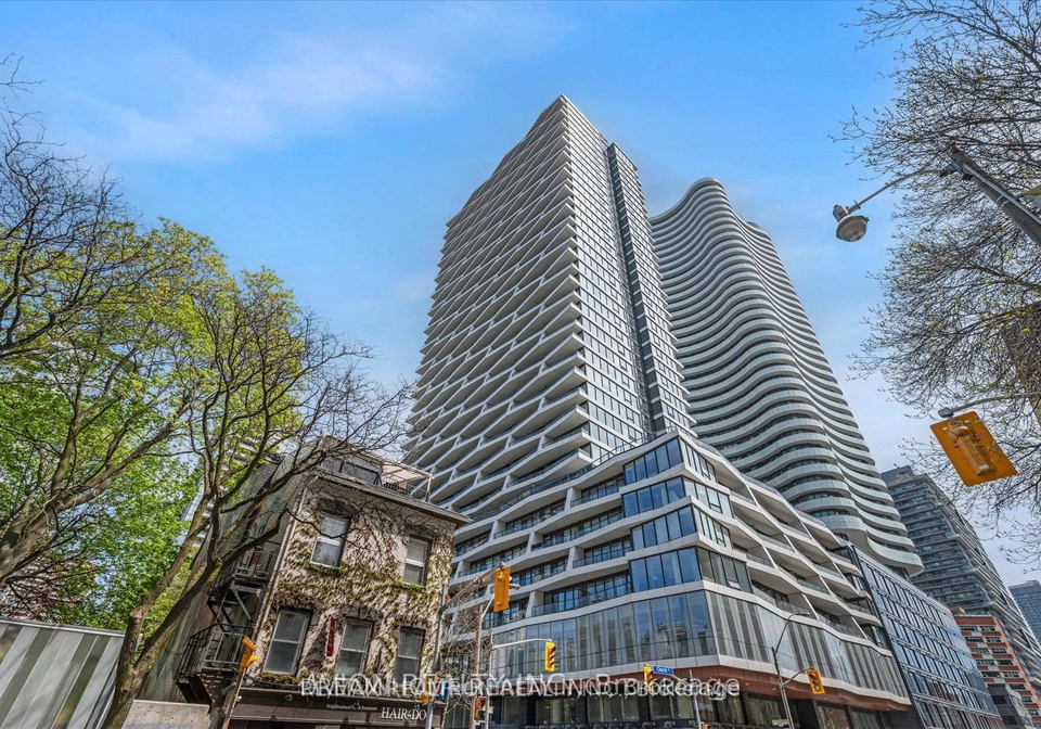 85-wood-street-toronto-ontario-c13448986