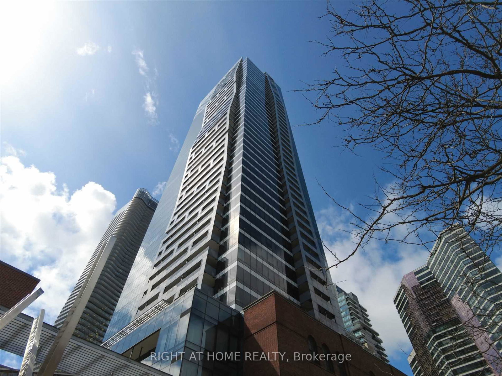 5-st-joseph-street-toronto-ontario-c13449088